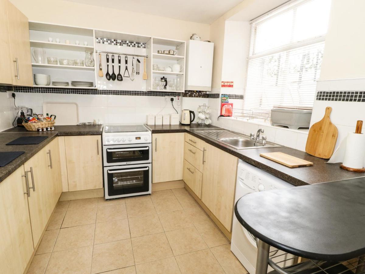 Llys Madoc, Basement Apartment Penmaenmawr Exterior photo